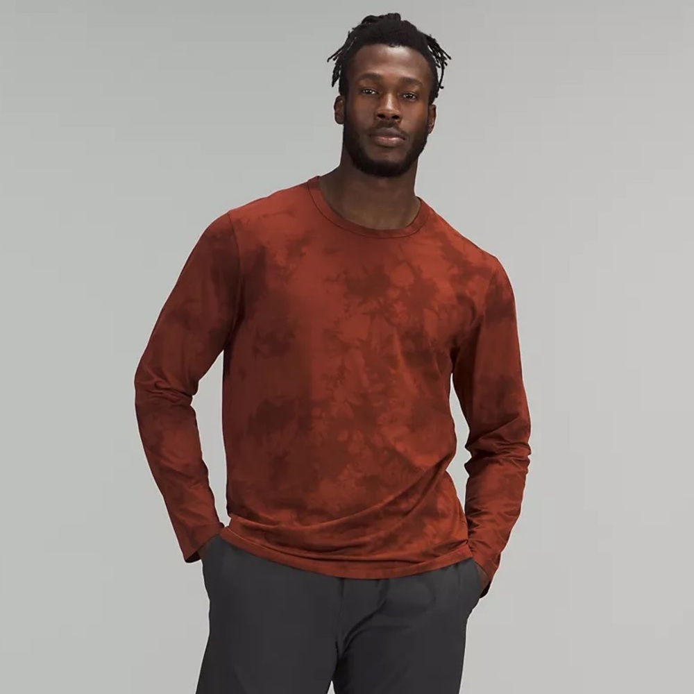 Lululemon Men’s Long Sleeve Shirt